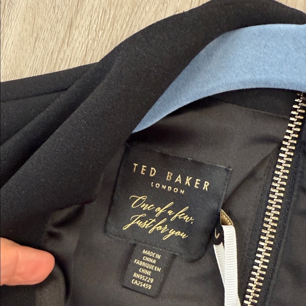 ❄️Ted Baker London Black Dress - Picture 3 of 5